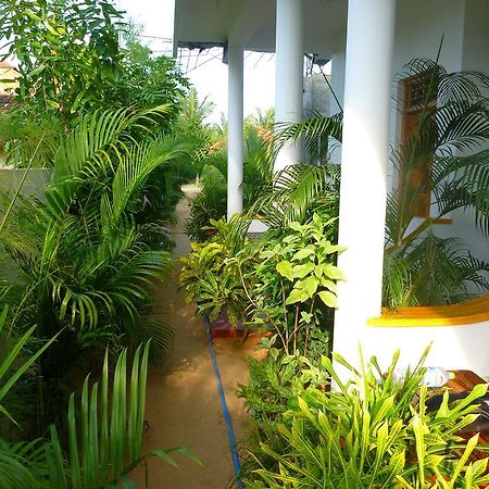 Surf & Sand Hotel Arugambay Arugam Bay Exterior photo